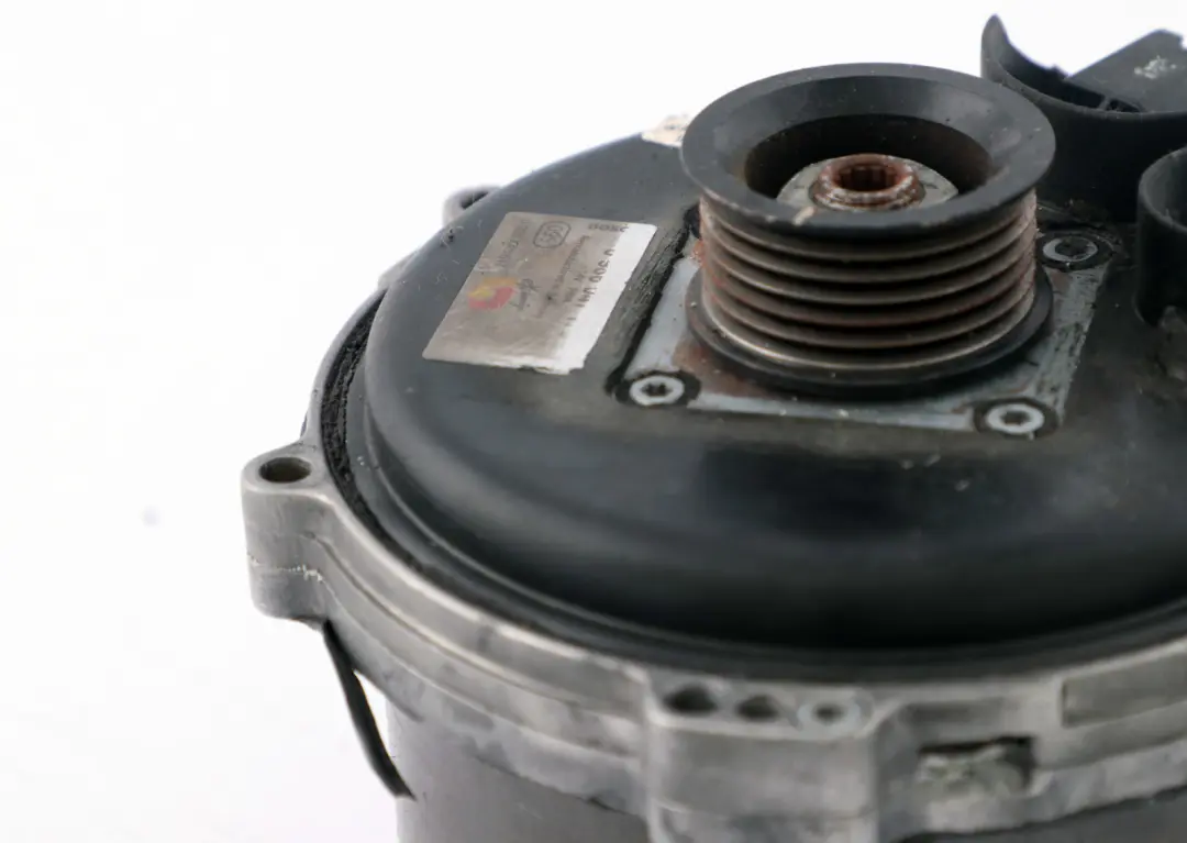 BMW 7 Series E65 E66 735i 745i N52 Bosch Water Cooled Alternator Generator 150A - SKU 7523605 - Part number 7523605