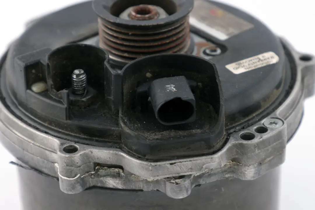 N52 Bosch Water Cooled Alternator Generator 150A to BMW 7 Series E65 E66 735i 745i with Part number 7523605 BMW 7 Series E65 E66 735i 745i N52 Bosch Water Cooled Alternator Generator 150A - SKU 7523605 - Part number 7523605