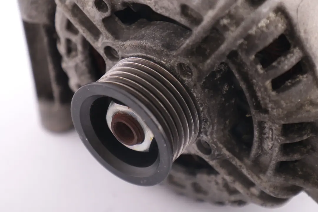 Alternador Generador 100A Gasolina para Mini Cooper One R50 R52 con número de pieza 7550997 Mini Cooper One R50 R52 Alternador Generador 100A Gasolina - SKU 7523897 - Número de pieza 7550997