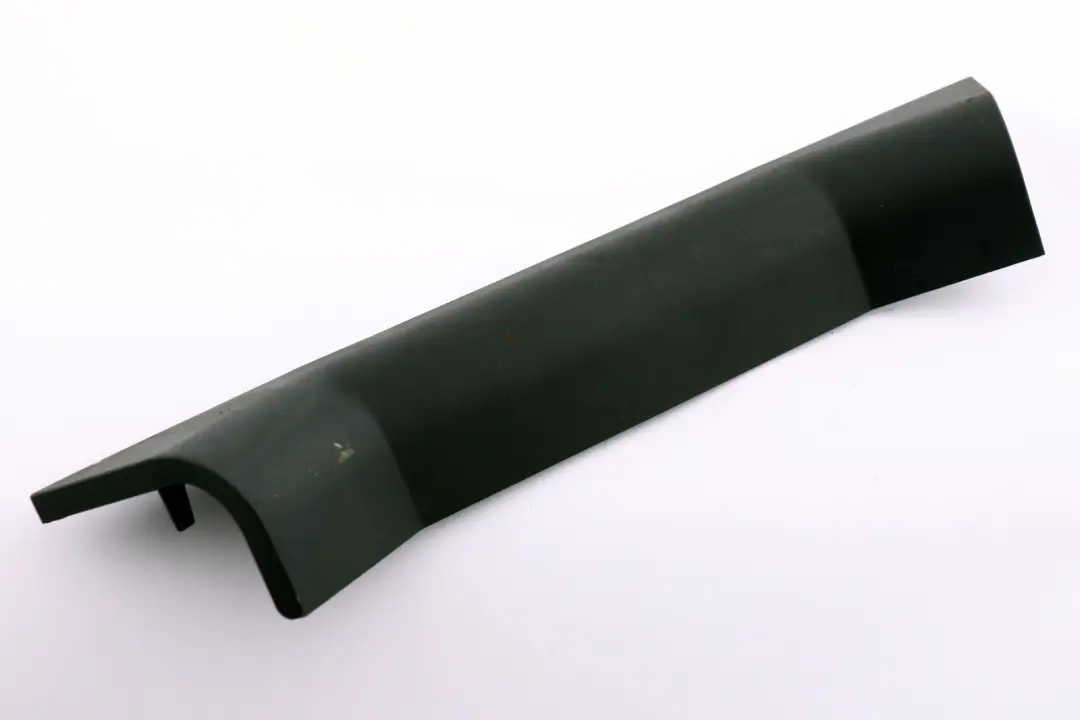 Centro Motore Cavo Pista Coperchio Superiore per BMW E60 E61 E64 con numero di parte 7524555 BMW E60 E61 E64 Centro Motore Cavo Pista Coperchio Superiore - SKU 7524555 - Numero di parte 7524555