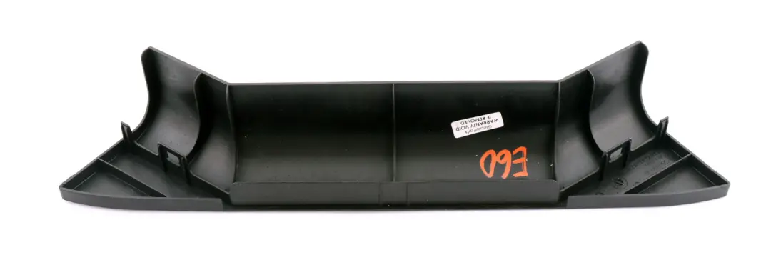 Abdeckung Kabelschacht für BMW 5 6 er E60 E61 E64 mit Teilenummer 7524555 BMW 5 6 er E60 E61 E64 Abdeckung Kabelschacht - SKU 7524555 - Teilenummer 7524555