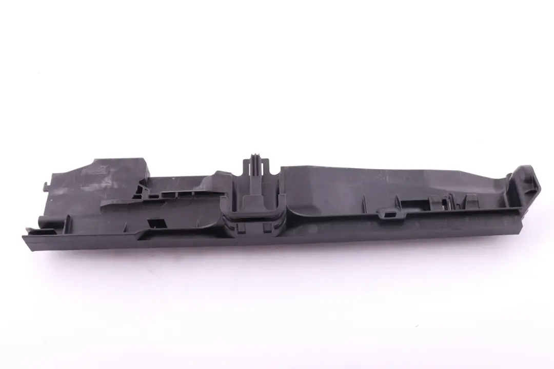 Support Module Radiateur Droit pour BMW E81 E87 E90 E91 E92 à propos du numéro de pièce 7524914 BMW E81 E87 E90 E91 E92 Support Module Radiateur Droit - SKU 7524914 - Numéro de pièce 7524914