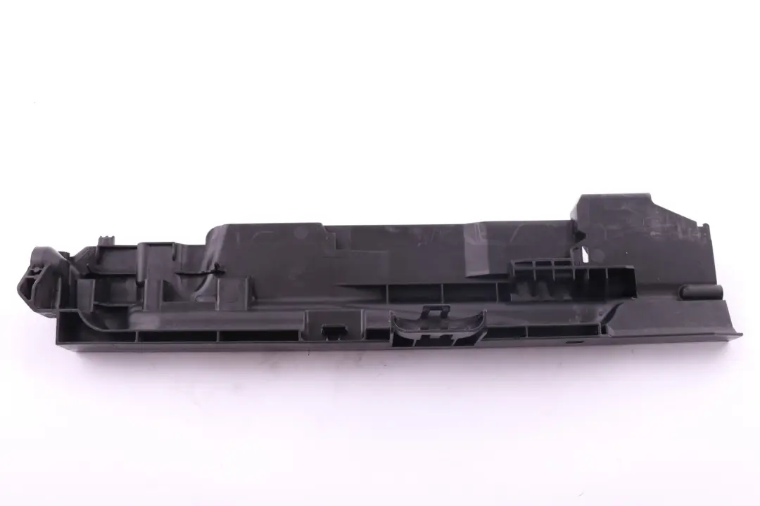 Support Module Radiateur Droit pour BMW E81 E87 E90 E91 E92 à propos du numéro de pièce 7524914 BMW E81 E87 E90 E91 E92 Support Module Radiateur Droit - SKU 7524914 - Numéro de pièce 7524914