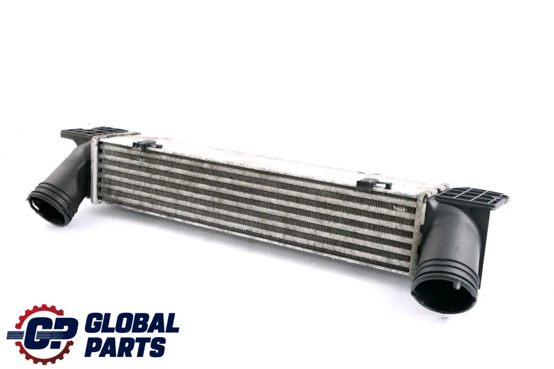 Enfriador De Aire De Carga Intercooler Radiador para BMW E81 E87 E90 E91 con número de pieza 7524916 BMW E81 E87 E90 E91 Enfriador De Aire De Carga Intercooler Radiador - SKU 7524916 - Número de pieza 7524916