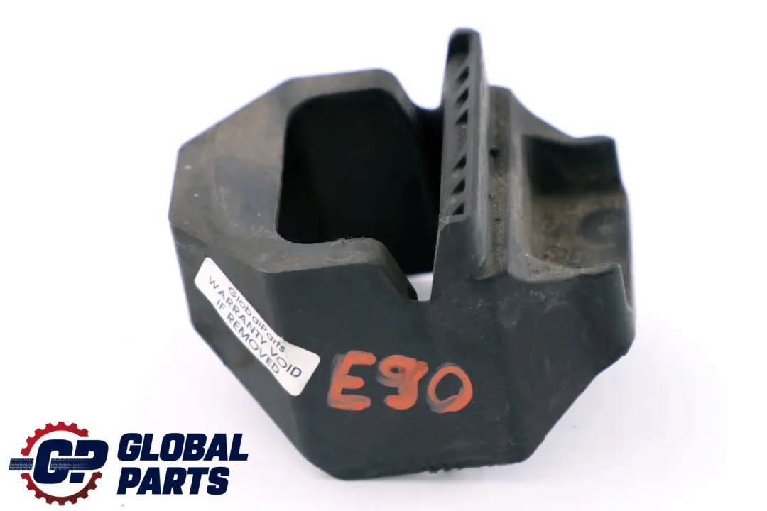 Support De Refroidisseur Inférieur BMW E81 E82 E87 E87N E90 E91 E92 E93  - SKU 7524956 - Numéro de pièce 17117524956