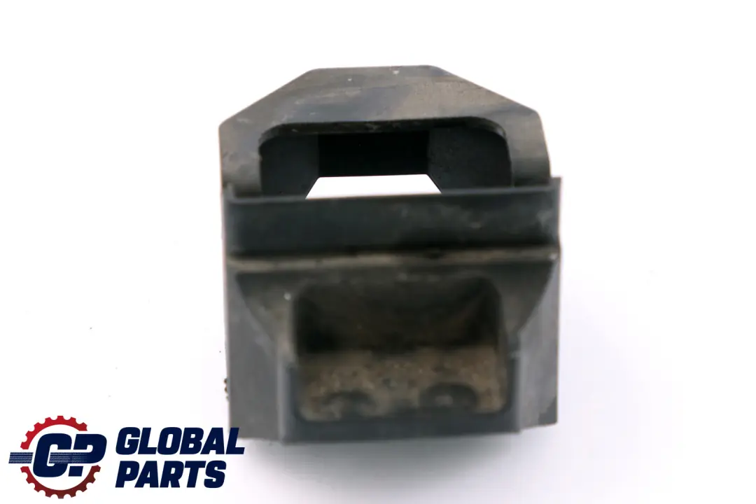 Support De Refroidisseur Inférieur BMW E81 E82 E87 E87N E90 E91 E92 E93  - SKU 7524956 - Numéro de pièce 17117524956
