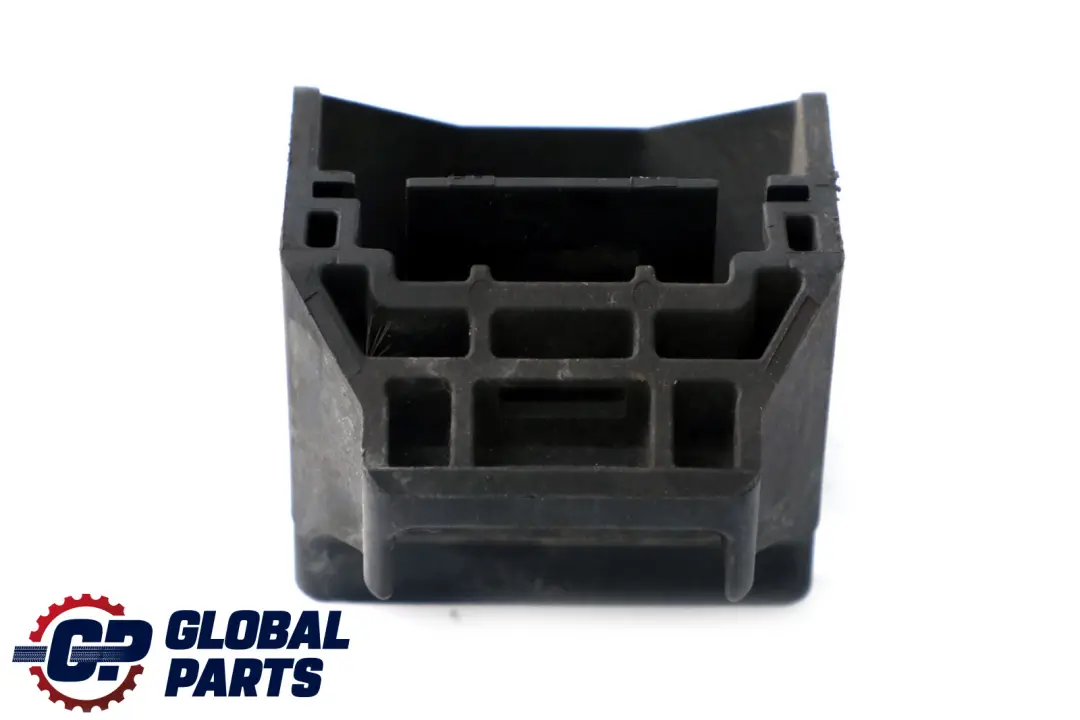 Support De Refroidisseur Inférieur BMW E81 E82 E87 E87N E90 E91 E92 E93  - SKU 7524956 - Numéro de pièce 17117524956
