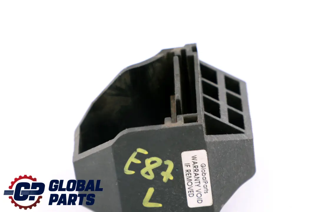 BMW E81 E82 E87 E92 E93 Support Radiateur en Bas a Gauche 1711 - SKU 7526443 - Numéro de pièce 17117526443