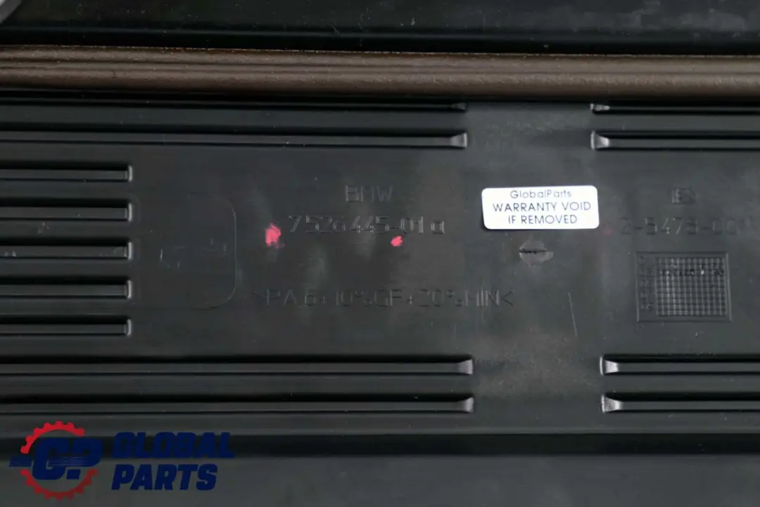 Cache moteur essence pour BMW 3 5 X3 X5 Serie E38 E39 E46 E53 E60 E61 E66 E83 E85 à propos du numéro de pièce 7526445 BMW 3 5 X3 X5 Serie E38 E39 E46 E53 E60 E61 E66 E83 E85 Cache moteur essence - SKU 7526445 - Numéro de pièce 7526445