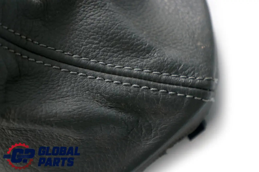 Schalthebelabdeckung Grey für BMW Z4 er E85 E86 mit Teilenummer 7526992 BMW Z4 er E85 E86 Schalthebelabdeckung Grey - SKU 7526992 - Teilenummer 7526992