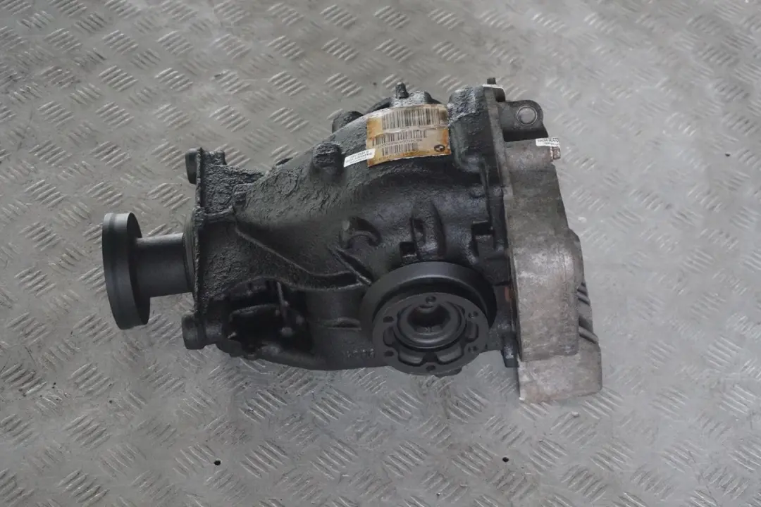 BMW 5 Series E60 520i M54 Rear Differential Diff 3,38 Ratio WARRANTY - SKU 7527096 - Part number 7527096