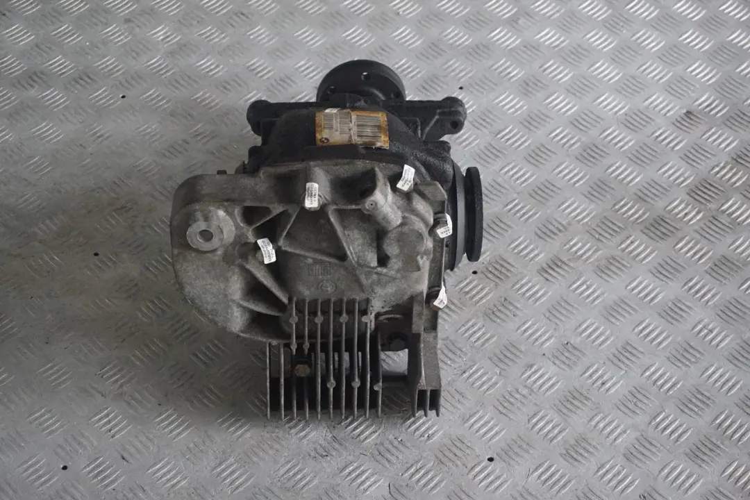 BMW 5 Series E60 520i M54 Rear Differential Diff 3,38 Ratio WARRANTY - SKU 7527096 - Part number 7527096