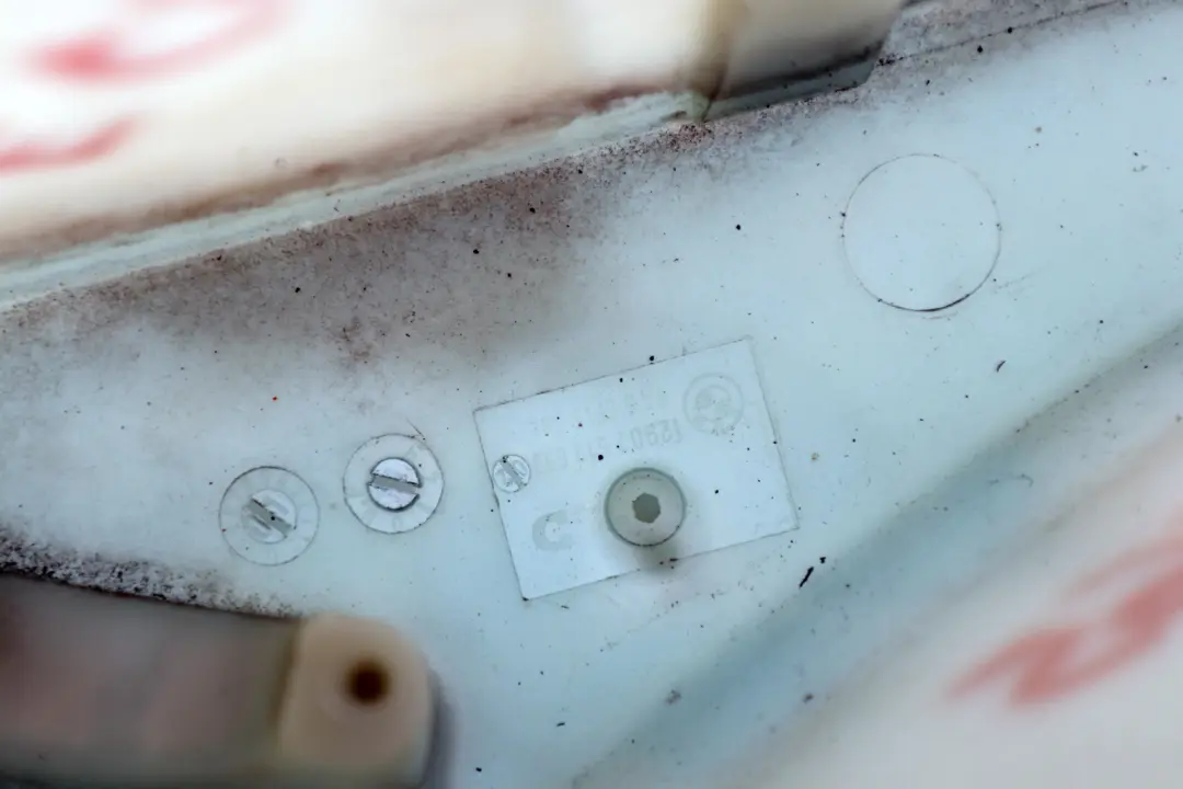 BMW 7 Series E65 E66 E67 Electrical E-Box Without Ventilation - SKU 7527607 - Part number 7527607