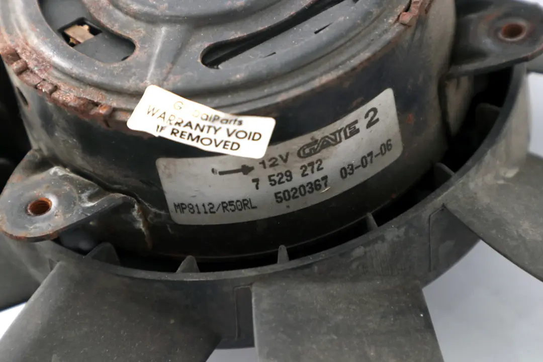 Ventilateur de Radiateur 300W 1710 pour Mini Cooper R50 R52 R53 à propos du numéro de pièce 7529272 Mini Cooper R50 R52 R53 Ventilateur de Radiateur 300W 1710 - SKU 7529272 - Numéro de pièce 7529272