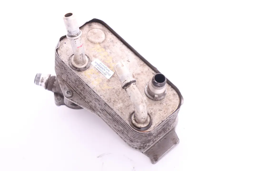 Scambiatore Calore Olio Radiatore Cambio Automatico per BMW E81 E90 E91 LCI con numero di parte 7529499 BMW E81 E90 E91 LCI Scambiatore Calore Olio Radiatore Cambio Automatico - SKU 7529499 - Numero di parte 7529499