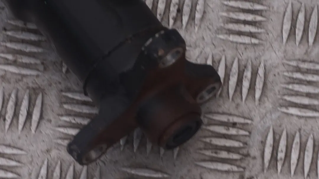 BMW Z4 Reihe E85 2.2i M54 Gelenkwelle Automatikgetriebe L=1212MM - SKU 7530091 - Teilenummer 7530091