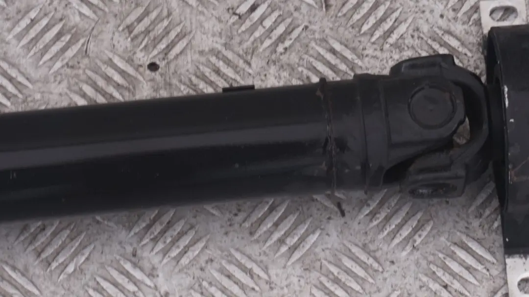 M54 Automatic Drive Shaft Prop Shaft Propshaft to BMW Z4 Series E85 2.2i with Part number 7530091 BMW Z4 Series E85 2.2i M54 Automatic Drive Shaft Prop Shaft Propshaft - SKU 7530091 - Part number 7530091