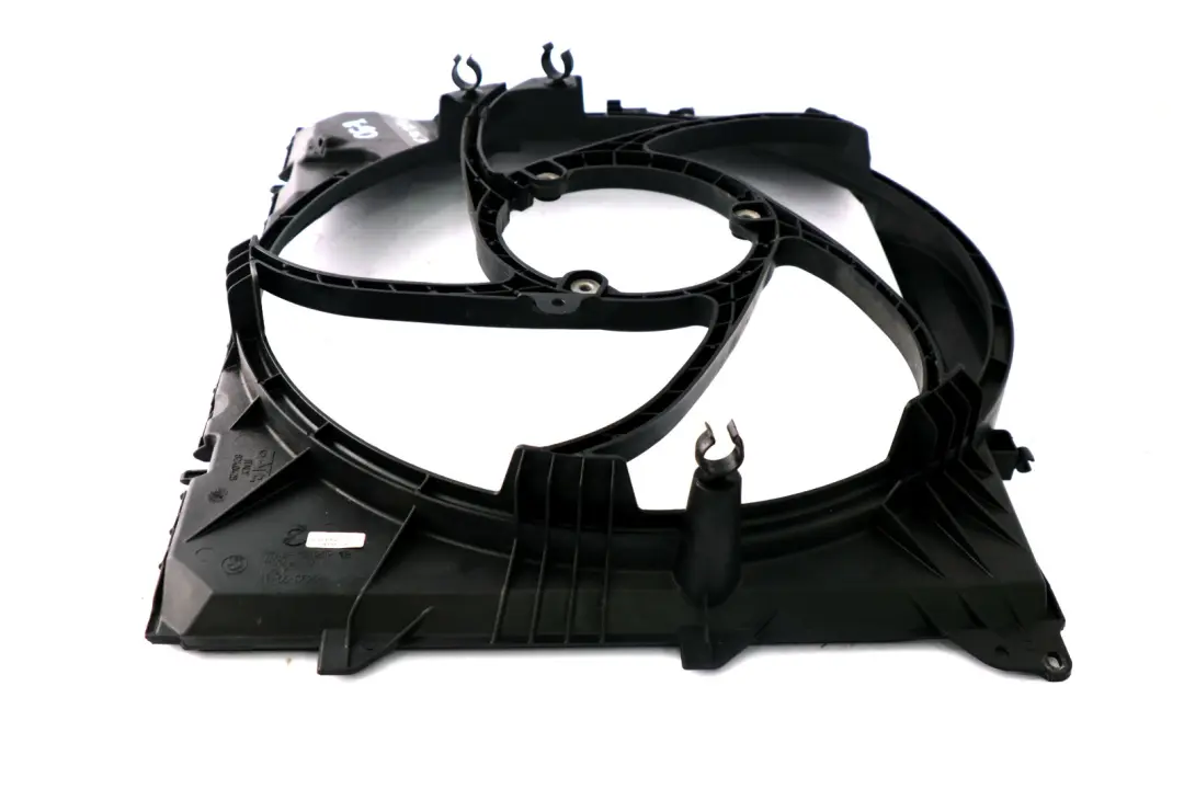  Carénage De Ventilateur BMW E87 LCI E90 Couvercle De Radiateur Essence - SKU 7530650 - Numéro de pièce 7530650