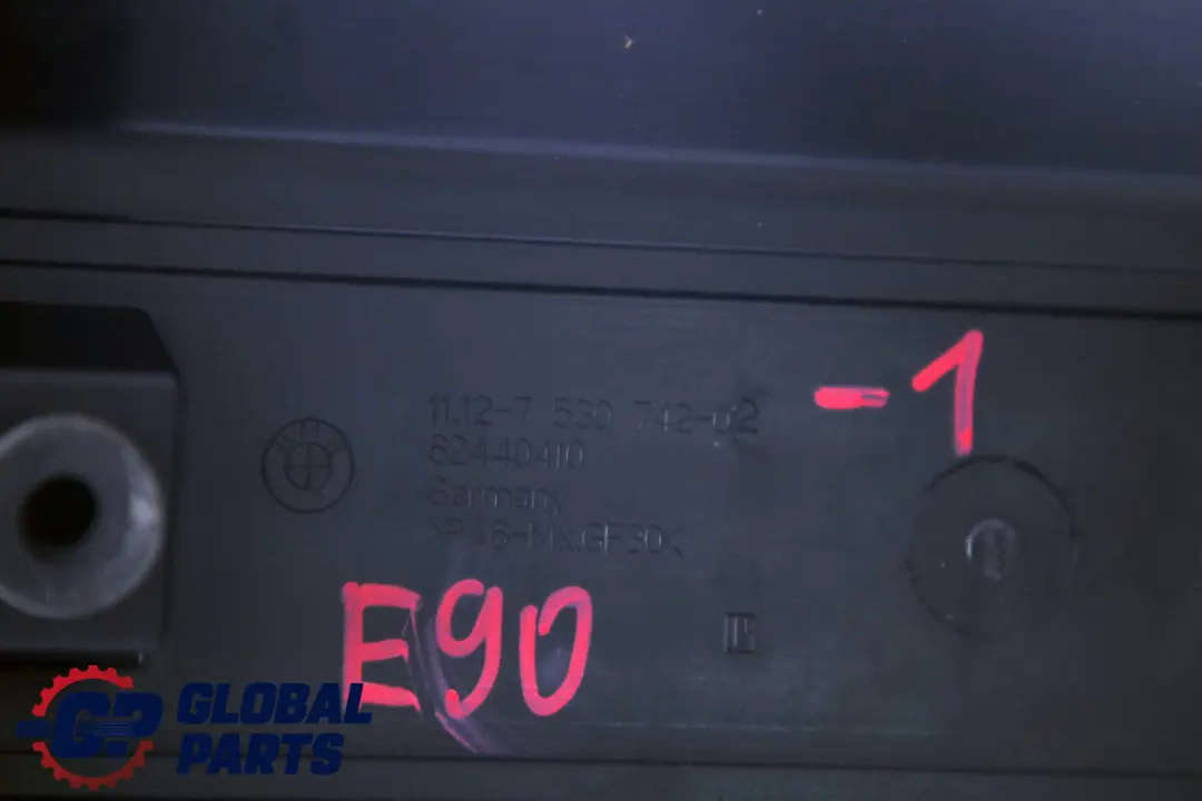 N46 120i 320i Osłona Pokrywa Silnika do BMW E83 E87 E90 E91 o numerze 7530742 BMW E83 E87 E90 E91 N46 120i 320i Osłona Pokrywa Silnika - SKU 7530742-1 - Numer Części 7530742