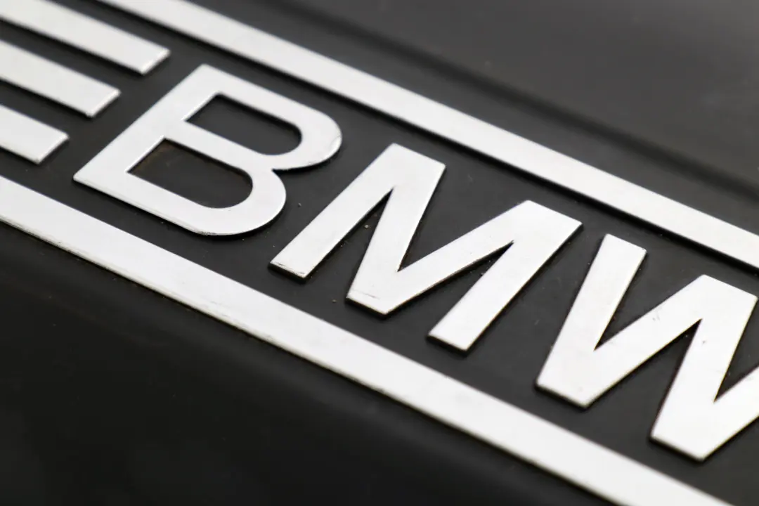 BMW E81 E87 E90 Pokrywa osłona silnika 116i 318i - SKU 7530743-1 - Numer Części 7530743