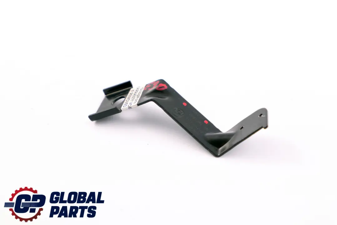 Holder Cable Harness Fixing to BMW 1 3 Series E81 E87 E90 E91 with Part number 7530811 BMW 1 3 Series E81 E87 E90 E91 Holder Cable Harness Fixing - SKU 7530811 - Part number 7530811