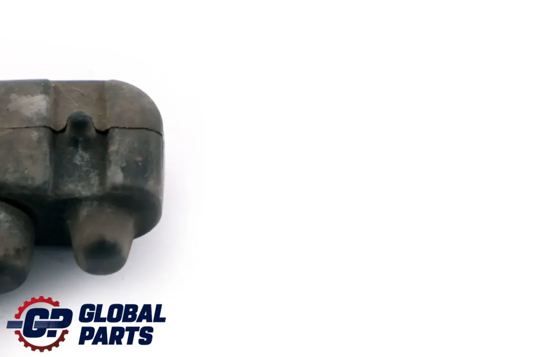 Soporte De goma para radiadorBMW E60 E61 E63 E64 para con número de pieza 7530984 Soporte De goma para radiadorBMW E60 E61 E63 E64 - SKU 7530984 - Número de pieza 7530984