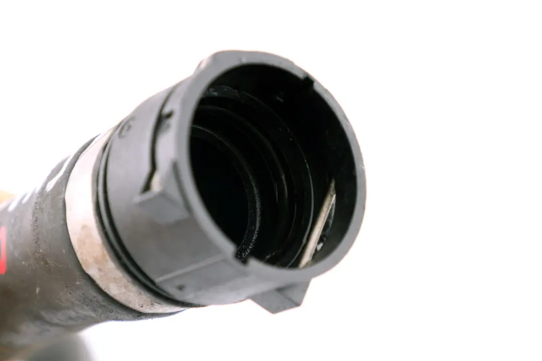 Przewód wąż wody chłodnicy do BMW E82 E90 E92 320i o numerze 17127531769 BMW E82 E90 E92 320i Przewód wąż wody chłodnicy - SKU 7531769 - Numer Części 17127531769