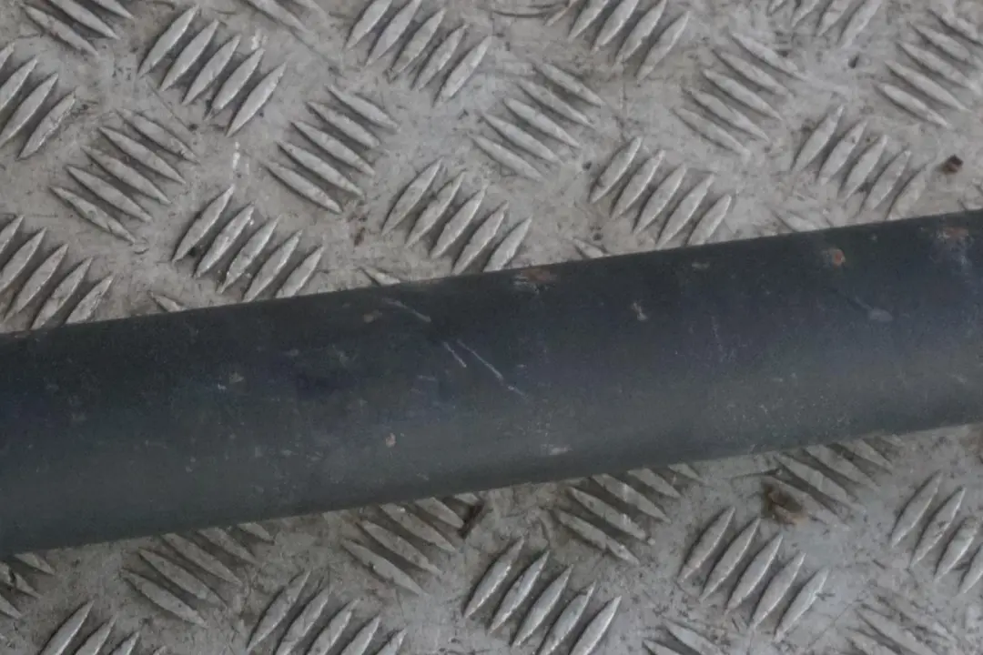 M57N Wał Napędowy do BMW E60 E61 525d 530d o numerze 7531776 BMW E60 E61 525d 530d M57N Wał Napędowy - SKU 7531776 - Numer Części 7531776