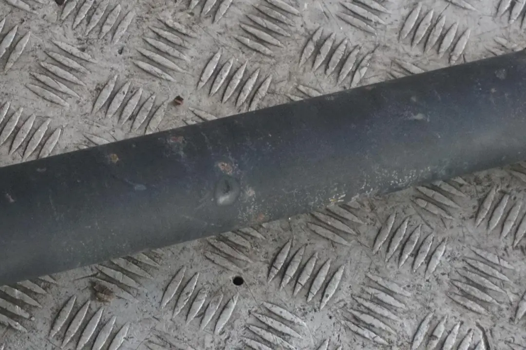 M57N Drive Prop Shaft Propshaft Automatic to BMW E60 E61 525d 530d with Part number 7531776 BMW E60 E61 525d 530d M57N Drive Prop Shaft Propshaft Automatic - SKU 7531776 - Part number 7531776