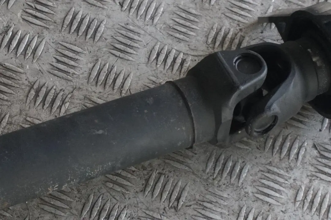 M57N Albero Propulsore Automatico per BMW E60 E61 525d 530d con numero di parte 7531776 BMW E60 E61 525d 530d M57N Albero Propulsore Automatico - SKU 7531776 - Numero di parte 7531776