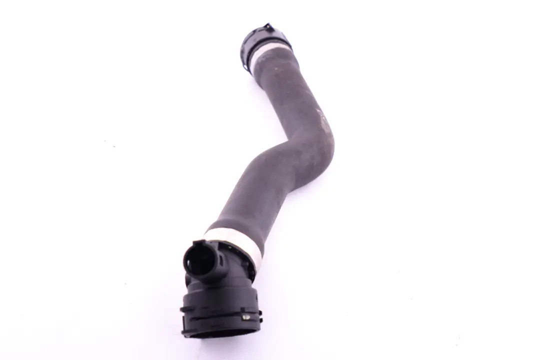 manguera del radiador termostato inferior para BMW E90 LCI con número de pieza 7531780 BMW E90 LCI manguera del radiador termostato inferior - SKU 7531780 - Número de pieza 7531780