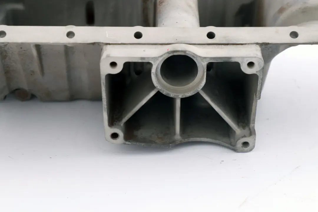 Benziner M54 Motorölwanne 7500683 für BMW X5 E53 3.0I mit Teilenummer 7531944 BMW X5 E53 3.0I Benziner M54 Motorölwanne 7500683 - SKU 7531944 - Teilenummer 7531944