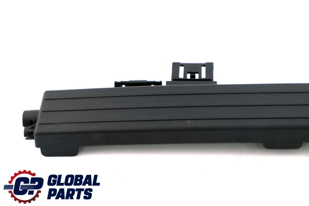 Pasacables BMW E81 E82 E84 E85 E87 E88 E90 Parte Superior Inferior para con número de pieza 7532269 Pasacables BMW E81 E82 E84 E85 E87 E88 E90 Parte Superior Inferior - SKU 7532269 - Número de pieza 7532269