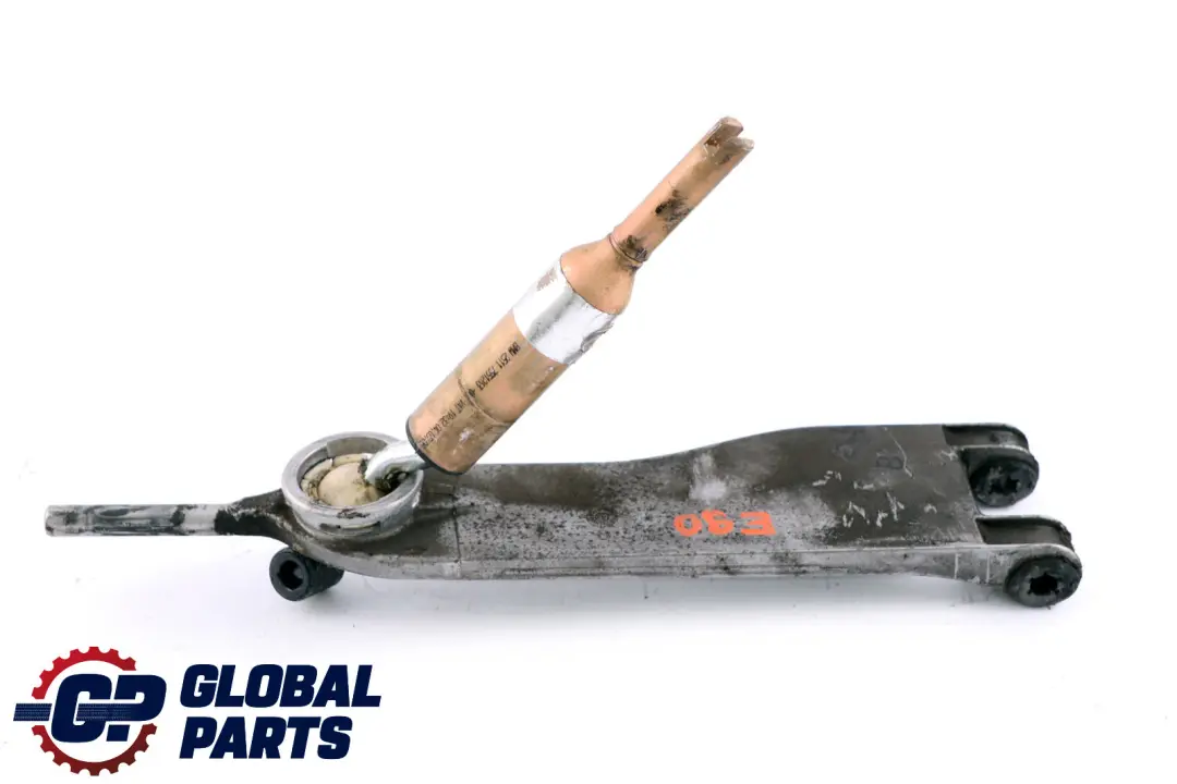 Leva del cambio Braccio del cambio rinforzato benzina per BMW E87 E90 E91 con numero di parte 7532492 BMW E87 E90 E91 Leva del cambio Braccio del cambio rinforzato benzina - SKU 7532492 - Numero di parte 7532492