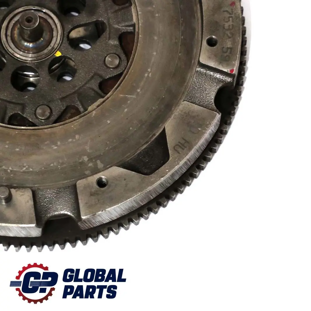 M57N2 306D3 Dual Twin Mass Flywheel to BMW E90 E91 E92 E93 325d 330d with Part number 7532592 BMW E90 E91 E92 E93 325d 330d M57N2 306D3 Dual Twin Mass Flywheel - SKU 7532592 - Part number 7532592