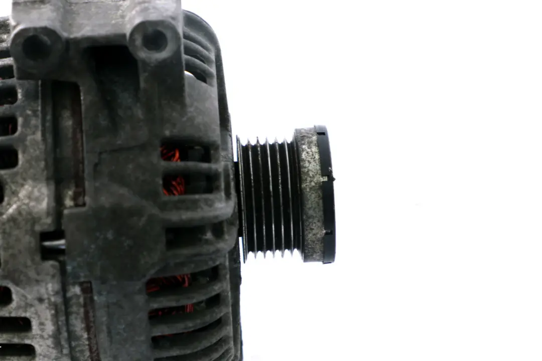 Alternator Generator BOSCH 150A to BMW E81 E87 E90 E91 LCI with Part number 7532966 BMW E81 E87 E90 E91 LCI Alternator Generator BOSCH 150A - SKU 7532966 - Part number 7532966