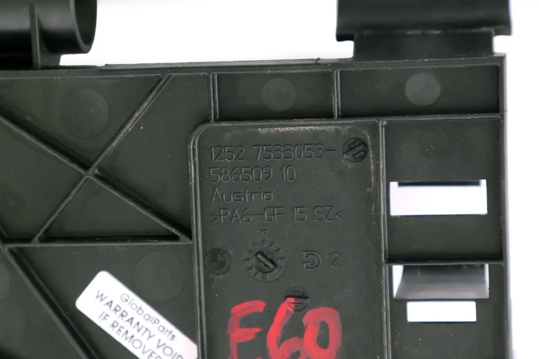 Faisceau Cables Guide Cable Support pour BMW 5 E60 E60N E61 E61N LCI à propos du numéro de pièce 7533053 BMW 5 E60 E60N E61 E61N LCI Faisceau Cables Guide Cable Support - SKU 7533053 - Numéro de pièce 7533053