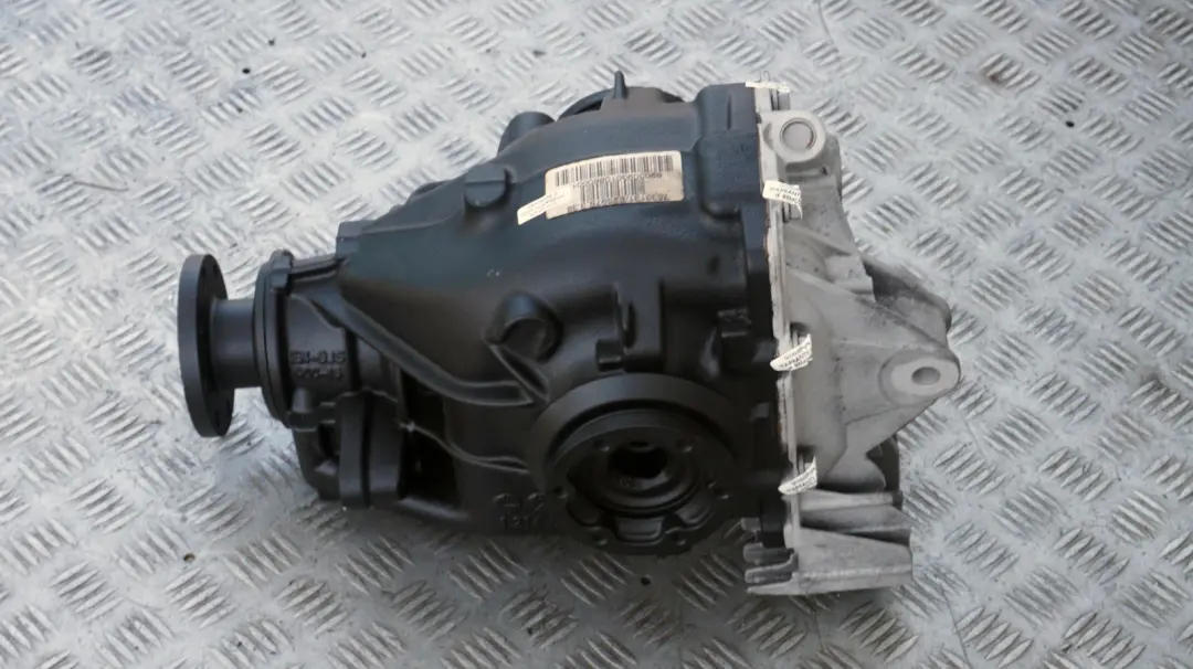 M54 Rear Differential Diff 3,38 Ratio WARRANTY to BMW Z4 Series E85 2.2i with Part number 7533131 BMW Z4 Series E85 2.2i M54 Rear Differential Diff 3,38 Ratio WARRANTY - SKU 7533131 - Part number 7533131