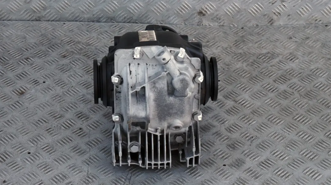 M54 Rear Differential Diff 3,38 Ratio WARRANTY to BMW Z4 Series E85 2.2i with Part number 7533131 BMW Z4 Series E85 2.2i M54 Rear Differential Diff 3,38 Ratio WARRANTY - SKU 7533131 - Part number 7533131