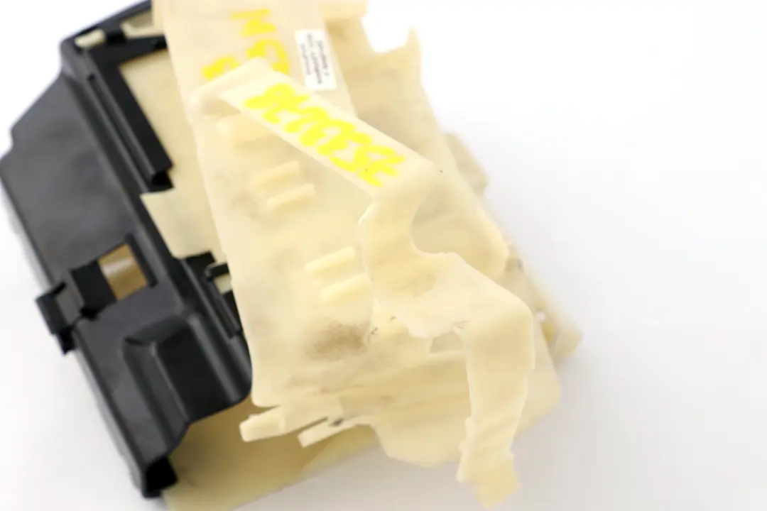 Couvercle du boîtier de l'unité contrôle porte-instruments pour BMW X3 Z4 E83 LCI E85 à propos du numéro de pièce 7533278 BMW X3 Z4 E83 LCI E85 Couvercle du boîtier de l'unité contrôle porte-instruments - SKU 7533278 - Numéro de pièce 7533278