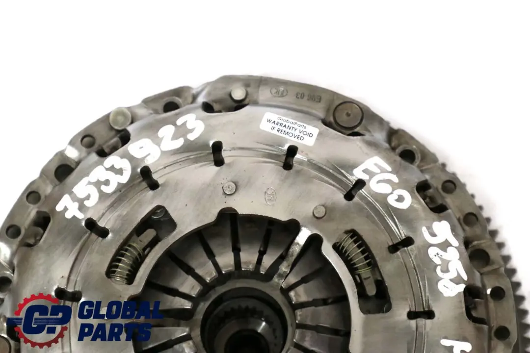M57N Kit D'embrayage Double Volant Moteur Bimasse pour BMW E60 E60N E61 E61N LCI 525d à propos du numéro de pièce 7533923 BMW E60 E60N E61 E61N LCI 525d M57N Kit D'embrayage Double Volant Moteur Bimasse - SKU 7533923 - Numéro de pièce 7533923