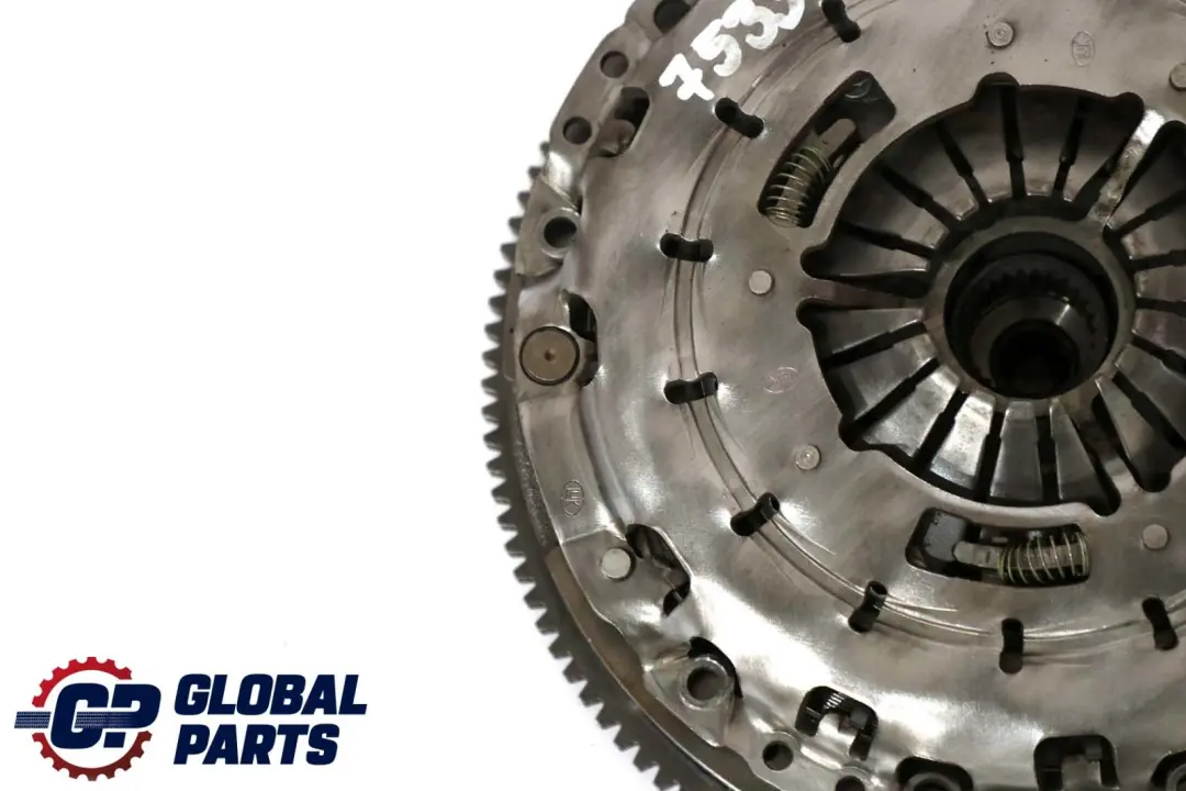 M57N M57N2 Zweimassenschwungrad Kupplungssatz für BMW E60 E60N E61 E61N LCI 525d mit Teilenummer 7533923 BMW E60 E60N E61 E61N LCI 525d M57N M57N2 Zweimassenschwungrad Kupplungssatz - SKU 7533923 - Teilenummer 7533923
