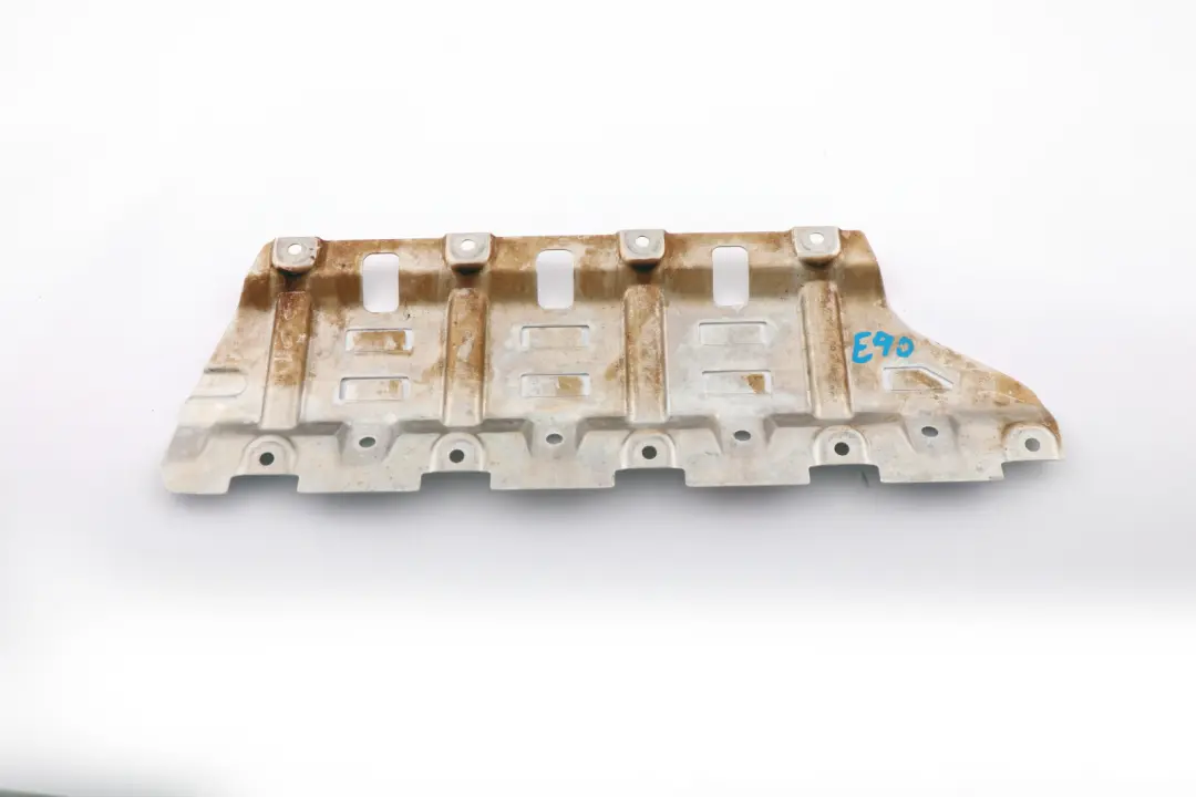 Motorölabweiser Abdeckblech für BMW E60 E65 F01 F10 F11 mit Teilenummer 7534070 BMW E60 E65 F01 F10 F11 Motorölabweiser Abdeckblech - SKU 7534070 - Teilenummer 7534070