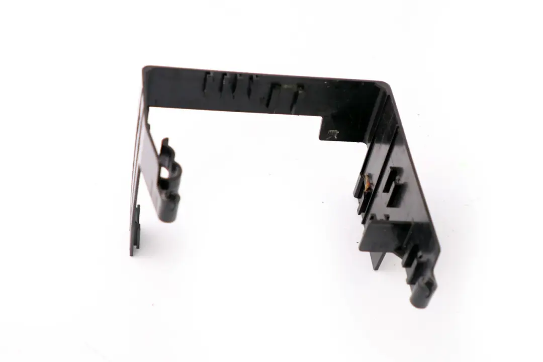 Carrier Holder to BMW 3 Z4 Series E46 E85 Relay with Part number 7534513 BMW 3 Z4 Series E46 E85 Relay Carrier Holder - SKU 7534513 - Part number 7534513