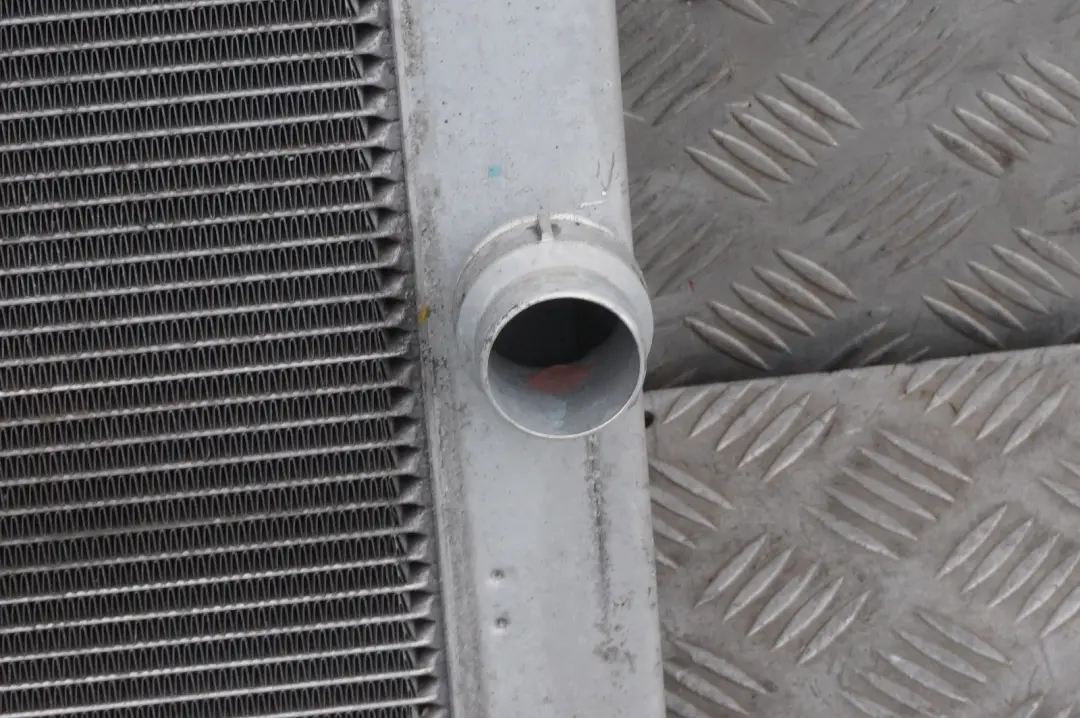 N52 525i 530i Aria Condizionata Radiatore Benzina per BMW 5 6 E60 E63 con numero di parte 7534915 BMW 5 6 E60 E63 N52 525i 530i Aria Condizionata Radiatore Benzina - SKU 7534915 - Numero di parte 7534915