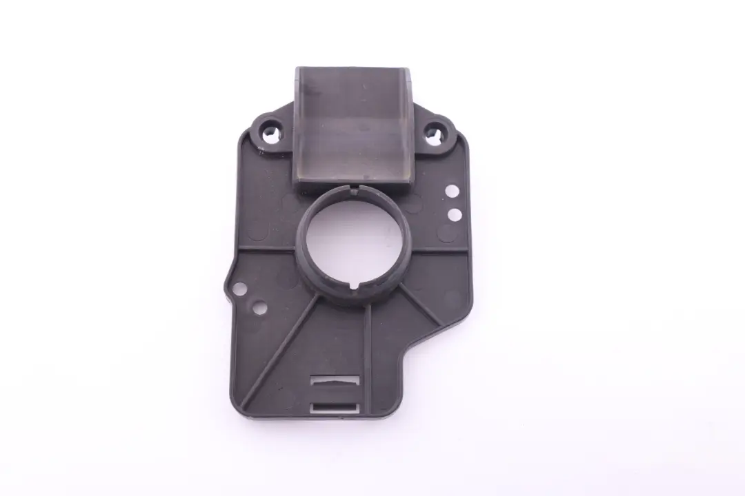 Tapa Ventilador Enfriador Motor E-box para BMW E87 E90 E91 E93 LCI con número de pieza 7534932 BMW E87 E90 E91 E93 LCI Tapa Ventilador Enfriador Motor E-box - SKU 7534932 - Número de pieza 7534932