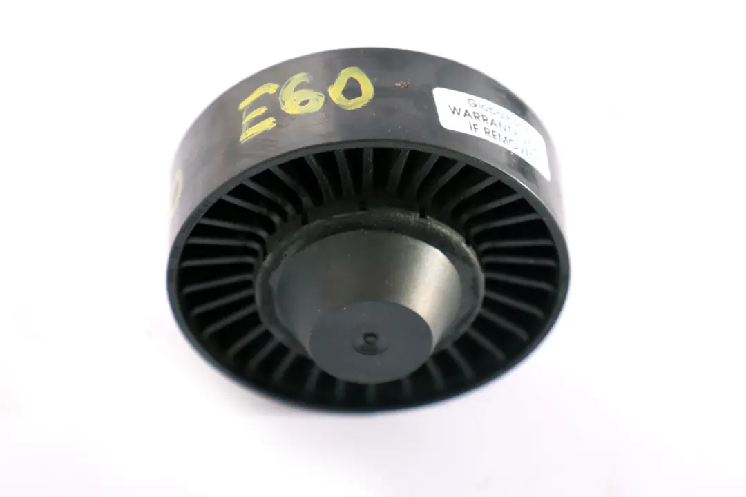 Benzina N52 Puleggia di rinvio Tendicinghia per BMW E60 E61 E90 con numero di parte 7535860 BMW E60 E61 E90 Benzina N52 Puleggia di rinvio Tendicinghia - SKU 7535860 - Numero di parte 7535860