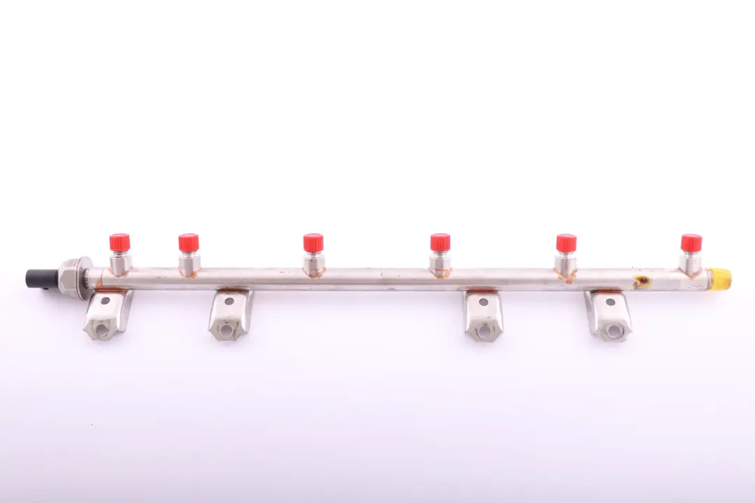 High Pressure Rail BMW E81 E82 E88 E90 E91 E92 Fuel Petrol N53 to with Part number 7535897 High Pressure Rail BMW E81 E82 E88 E90 E91 E92 Fuel Petrol N53 - SKU 7535897 - Part number 7535897
