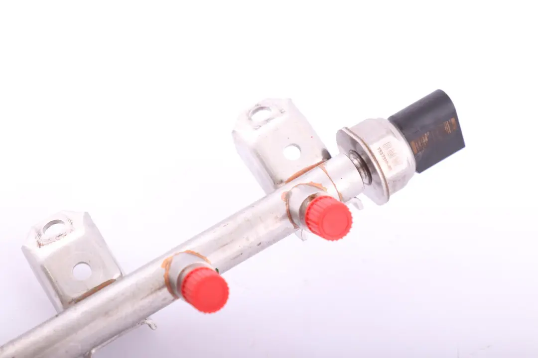  Rail Haute Pression BMW E81 E82 E88 E90 E91 E92 Essence N53 - SKU 7535897 - Numéro de pièce 7535897