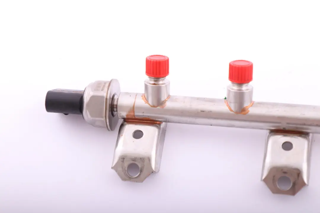  Rail Haute Pression BMW E81 E82 E88 E90 E91 E92 Essence N53 - SKU 7535897 - Numéro de pièce 7535897